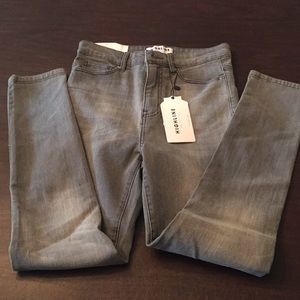 NWT Grey Skinny Jeans Size 26
